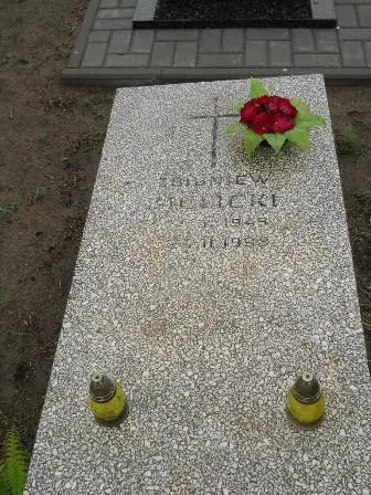 Zdjęcie grobu 32/100