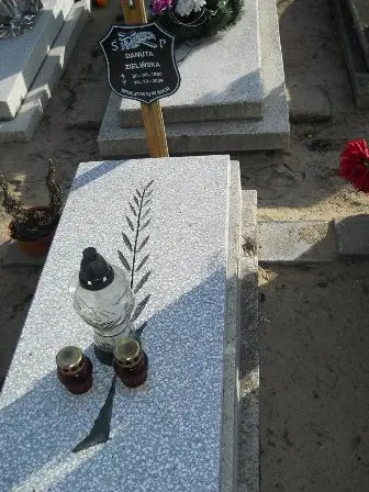 Zdjęcie grobu 100/100