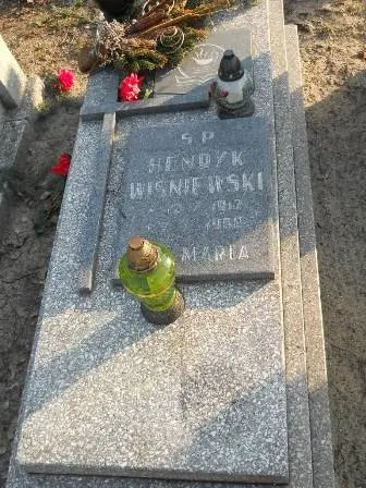 Zdjęcie grobu 4/100