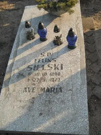 Zdjęcie grobu 4/126