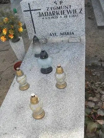 Zdjęcie grobu 8/139