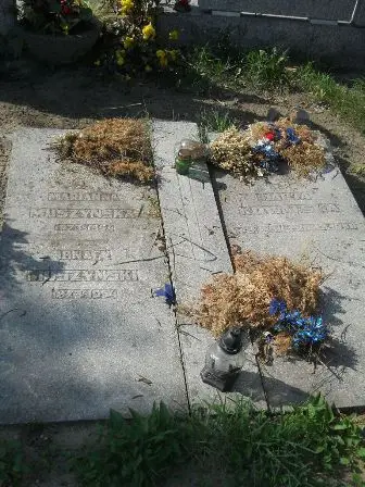 Zdjęcie grobu 14/1,2