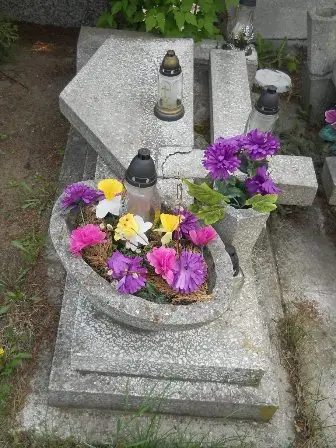 Zdjęcie grobu 44/18