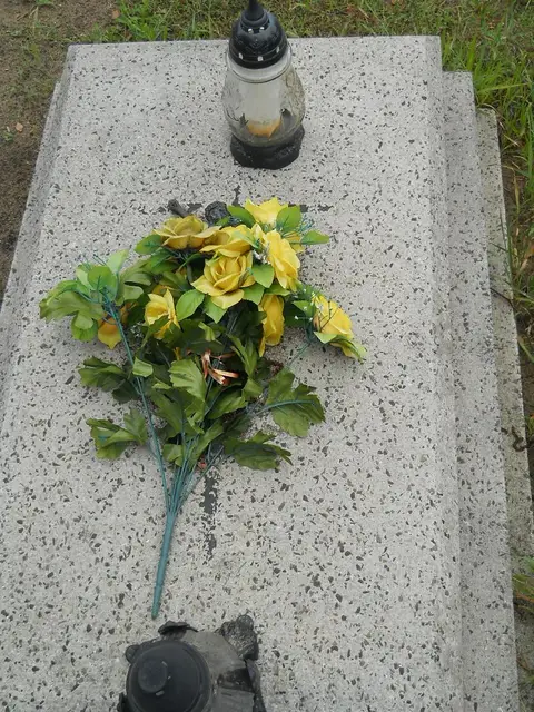 Zdjęcie grobu 22/23519