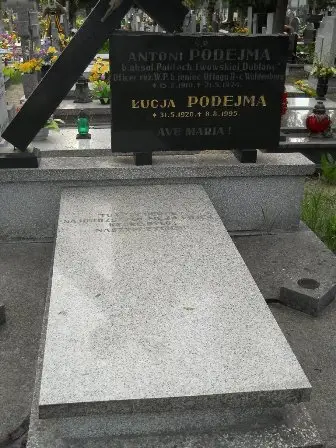 Zdjęcie grobu B/10,11