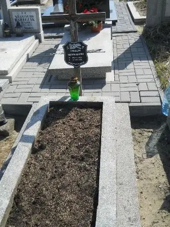 Zdjęcie grobu 3/214