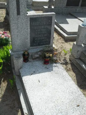 Zdjęcie grobu 28/273