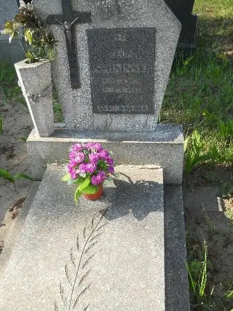 Zdjęcie grobu 20/37