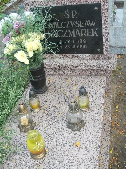 Zdjęcie grobu 14/26971