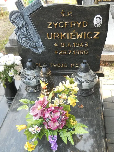 Zdjęcie grobu 15/26616
