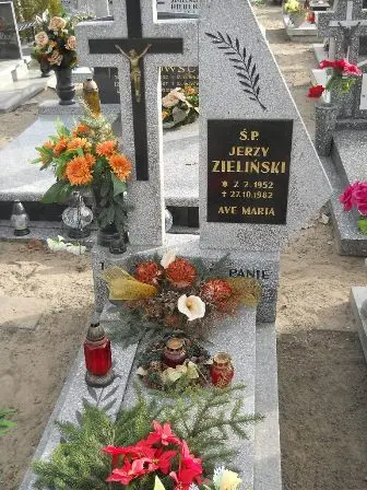 Zdjęcie grobu 15/129