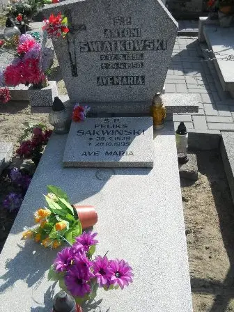 Zdjęcie grobu 3/213