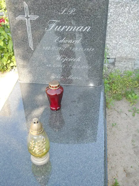 Zdjęcie grobu 7/12012