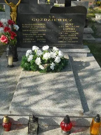 Zdjęcie grobu Krzyżowy/184a,185