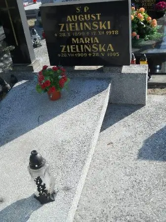 Zdjęcie grobu 100/100