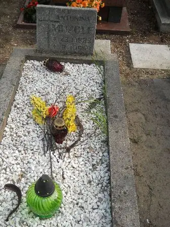 Zdjęcie grobu 23/87