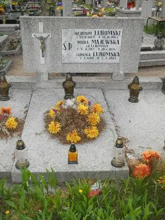 Zdjęcie grobu M/117,118,119