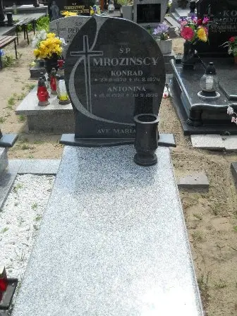 Zdjęcie grobu 40/100