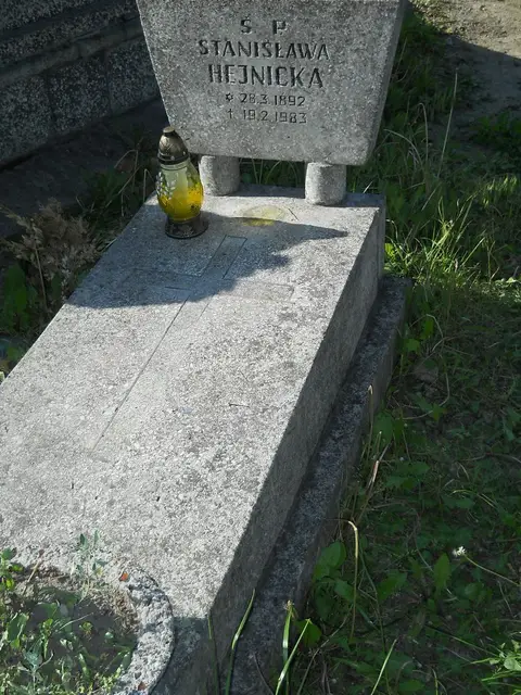 Zdjęcie grobu 7/12082