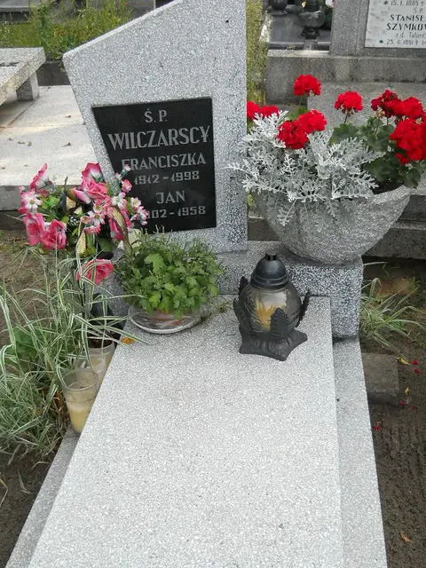 Zdjęcie grobu 15/26555