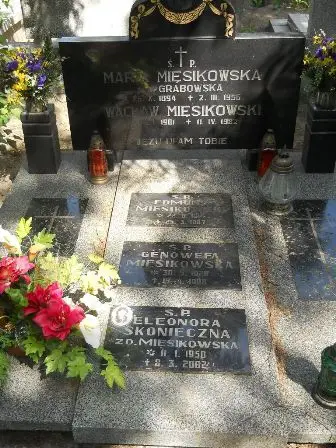 Zdjęcie grobu G/72,73