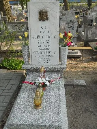 Zdjęcie grobu 9/100