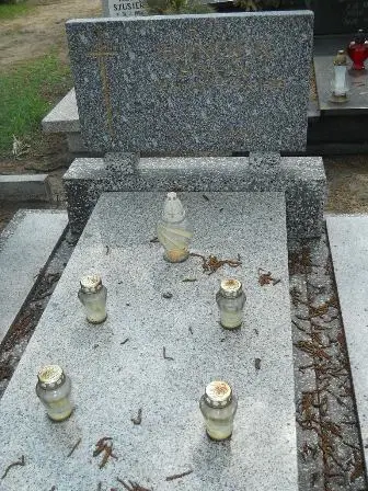 Zdjęcie grobu L/21,22