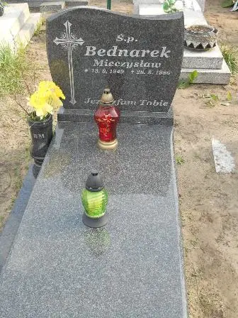 Zdjęcie grobu 44/100