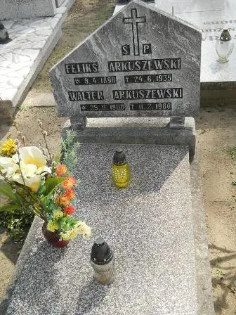 Zdjęcie grobu 28/335