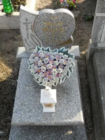Zdjęcie grobu 100/100