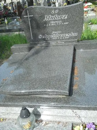 Zdjęcie grobu D/84,85