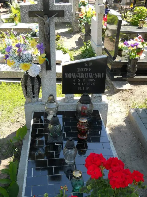 Zdjęcie grobu 8A/10021