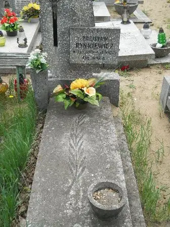 Zdjęcie grobu 40/100