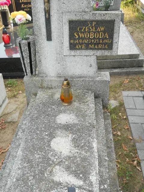 Zdjęcie grobu 15/26618