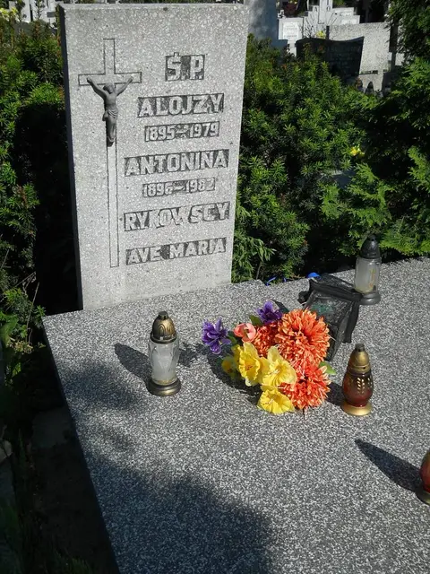 Zdjęcie grobu 7/12001