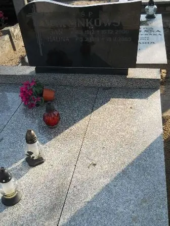Zdjęcie grobu 2/81,82