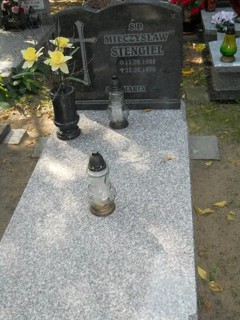 Zdjęcie grobu 17/28130