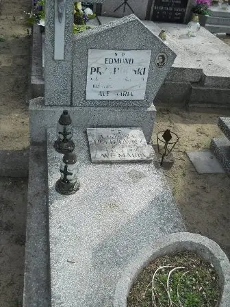 Zdjęcie grobu 27/100