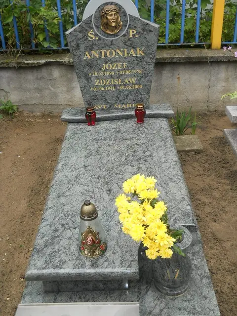Zdjęcie grobu 14/26014