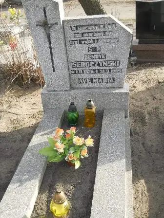 Zdjęcie grobu 15/16