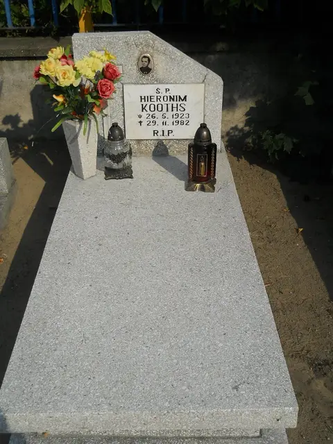 Zdjęcie grobu 14/28676