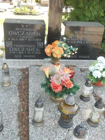 Zdjęcie grobu 28/66,67
