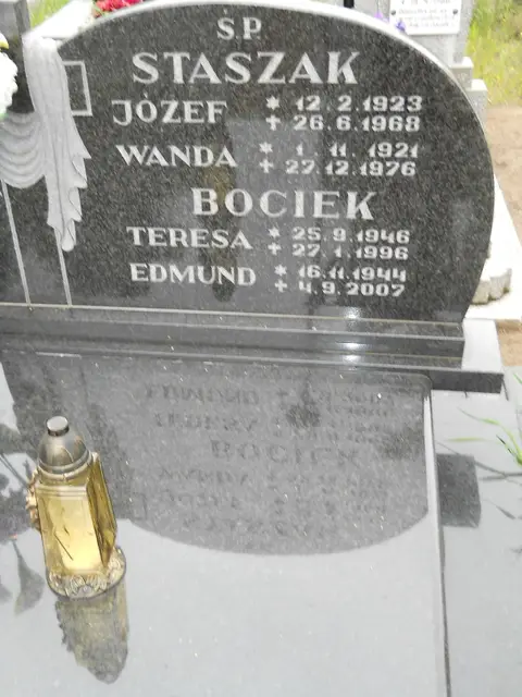 Zdjęcie grobu 22/23562