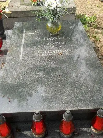 Zdjęcie grobu M/16,17
