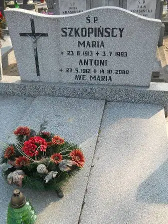 Zdjęcie grobu 2/130