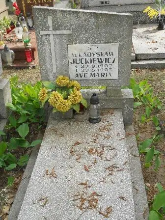 Zdjęcie grobu 33/107