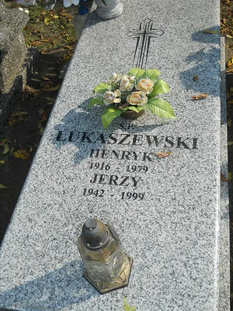 Zdjęcie grobu 15/26596