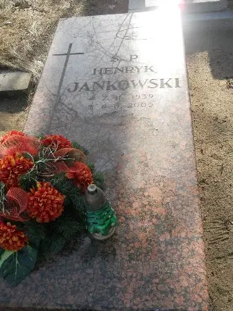 Zdjęcie grobu 8/76