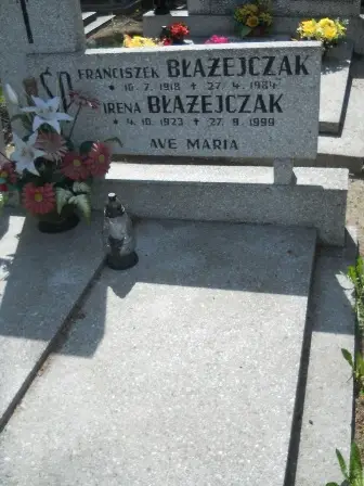 Zdjęcie grobu 25/77,78