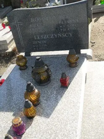 Zdjęcie grobu 6/77,78